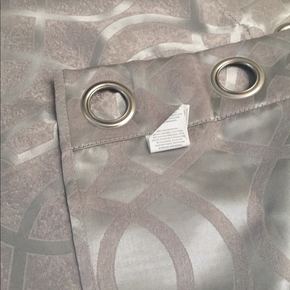 Curtains - Picture 4 of 5